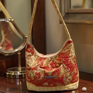 Isabella's Journry Quilted Shoulder Bag